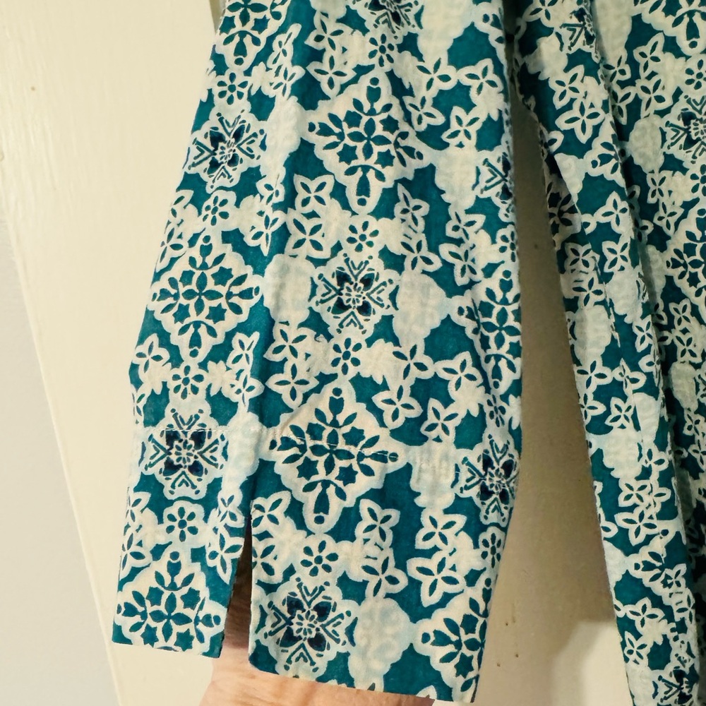 Talbots top. - Picture 3 of 5
